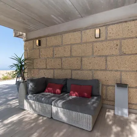 Infinity House. Ocean View Hot Tub. Ferienhaus *